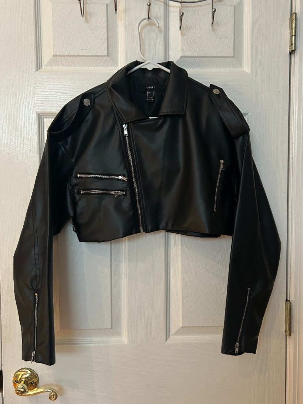 Forever 21 Black Faux Leather Motorcycle Jacket Women's Medium Bikercore Edgy